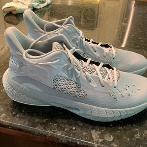 Under Armour Hovr Men’s Basketball Shoes